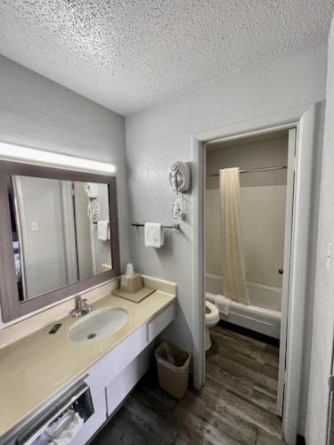 Delux Inn קליבורן מראה חיצוני תמונה