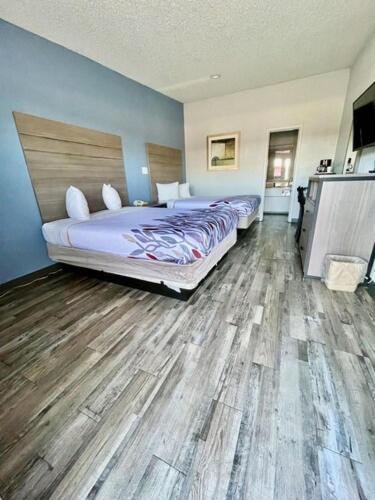 Delux Inn קליבורן מראה חיצוני תמונה